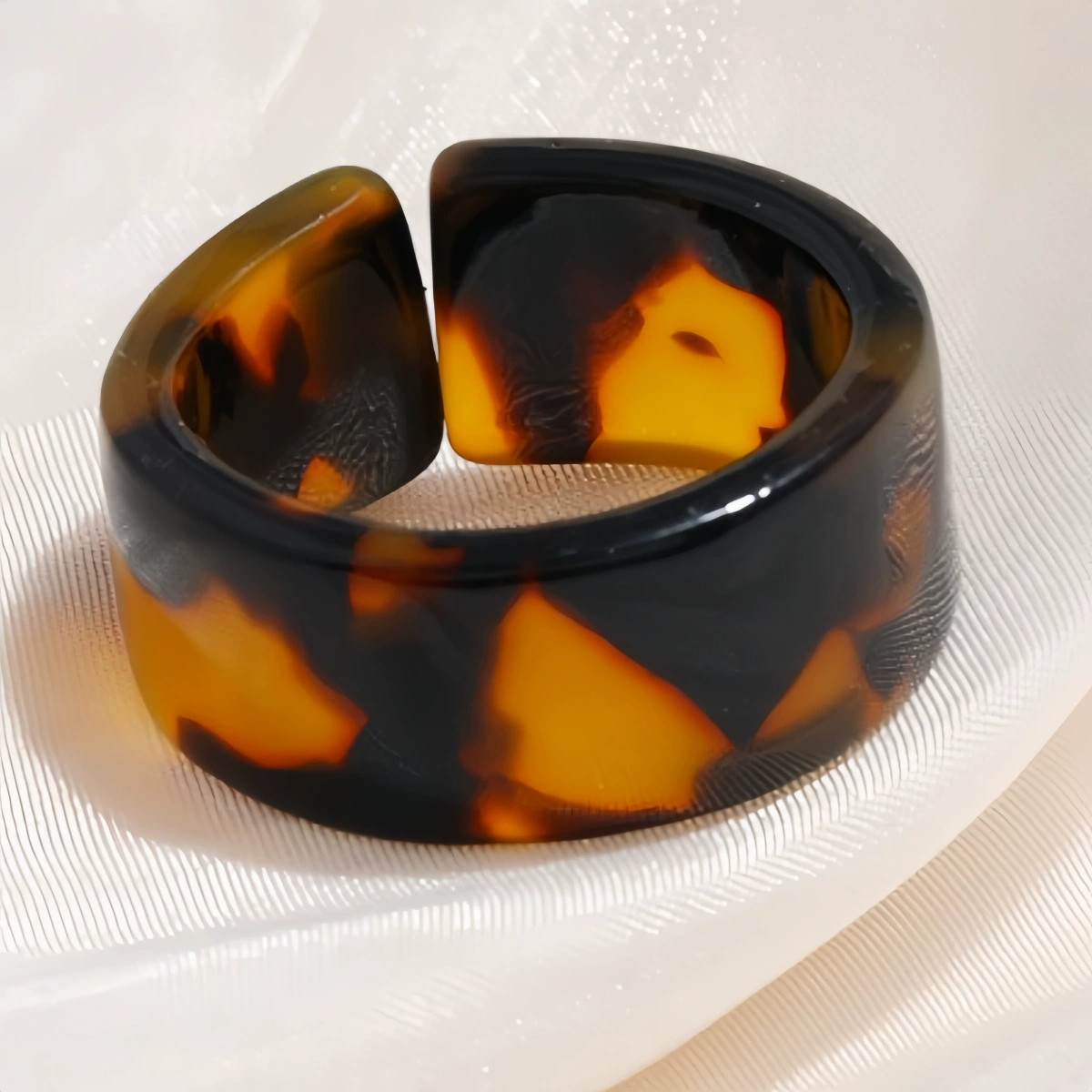 Кольцо (Korea ACC) Acrylic One-Size Chunky Ring для указательного пальца, цветной мраморный узор