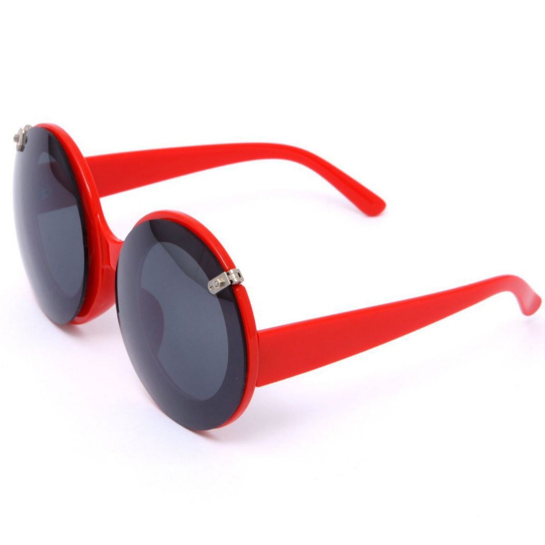Fashionable trend sunglasses