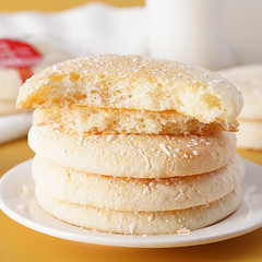 Sanqun French soft snow cake, yam cake, old noodle French cake, soft pastry, casual snack, breakfast bread, meal replacement