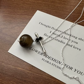 项链;戒指;耳环