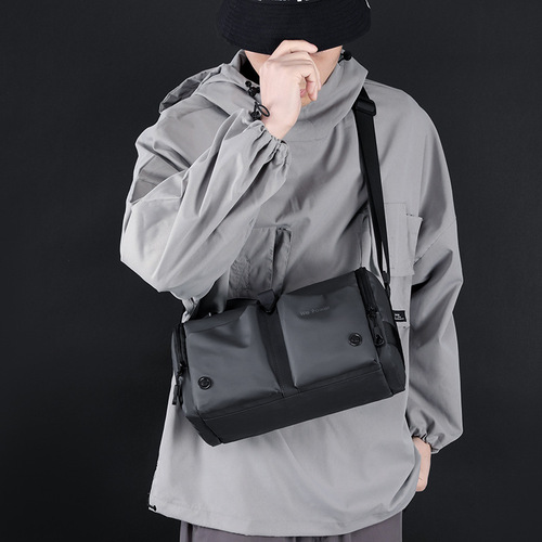 New trendy cool unisex shoulder bag, functional casual crossbody bag, work-style crossbody bag, large-capacity travel backpack