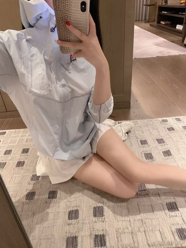 ALO高版本25夏季新款冲锋衣夹克圆领运动休闲外套高版本女款连帽|undefined