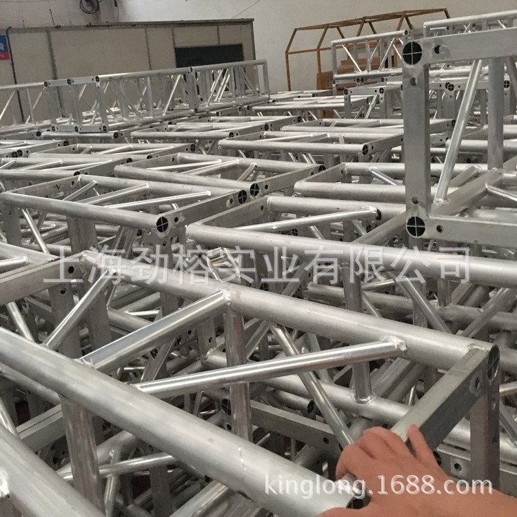 3639408354_1941655492