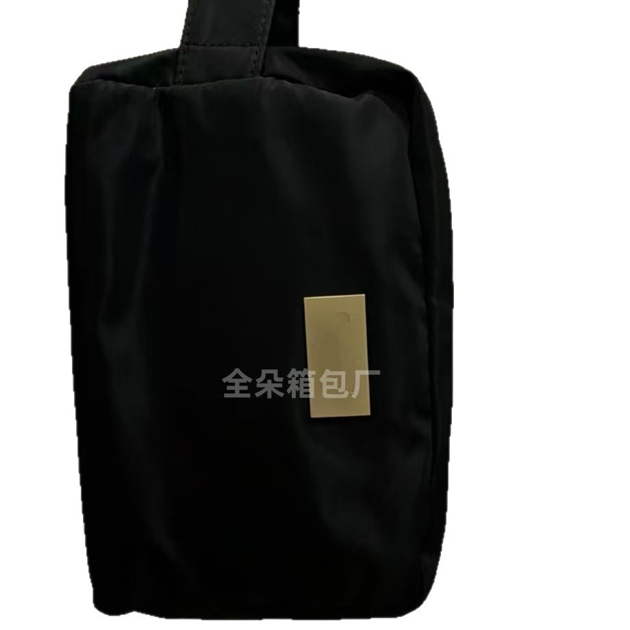 New Vip Gift Black Double Zipper Cosmetics Bag Multi-Functional Cosmetic Bag Large Capacity Toiletry Bag Small Fragrant Iron Brand