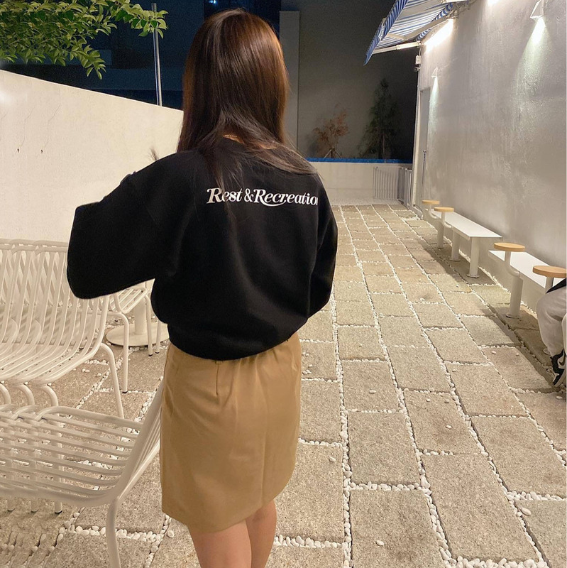 Jennie's Same Style Korean Niche Designer Spring Kim Jennie Simple Letter Print Versatile Casual Women's Sweatshirt Jennie's Same Style Korean Niche Designer Spring Kim Jennie Simple Letter Print Versatile Casual Women's Sweatshirt