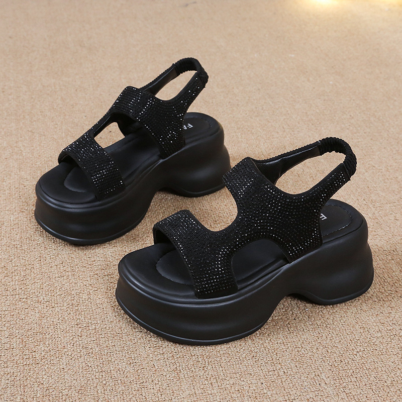 2024 nuevas sandalias de muffin para mujeres de verano de diamante romano zapatos de red infrarrojos para usar zapatos de playa de altura aumentada