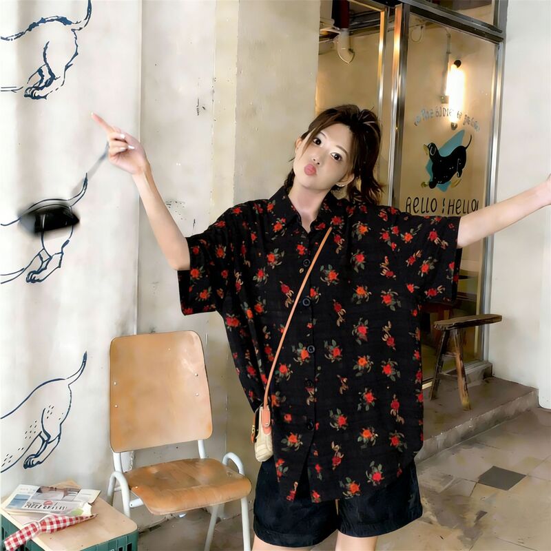 2026 Summer New Style Hong Kong Style Black Rose Short-Sleeved Shirt for Women, Simple Retro Design, Large Size Trendy Top 2026 Summer New Style Hong Kong Style Black Rose Short-Sleeved Shirt for Women, Simple Retro Design, Large Size Trendy Top