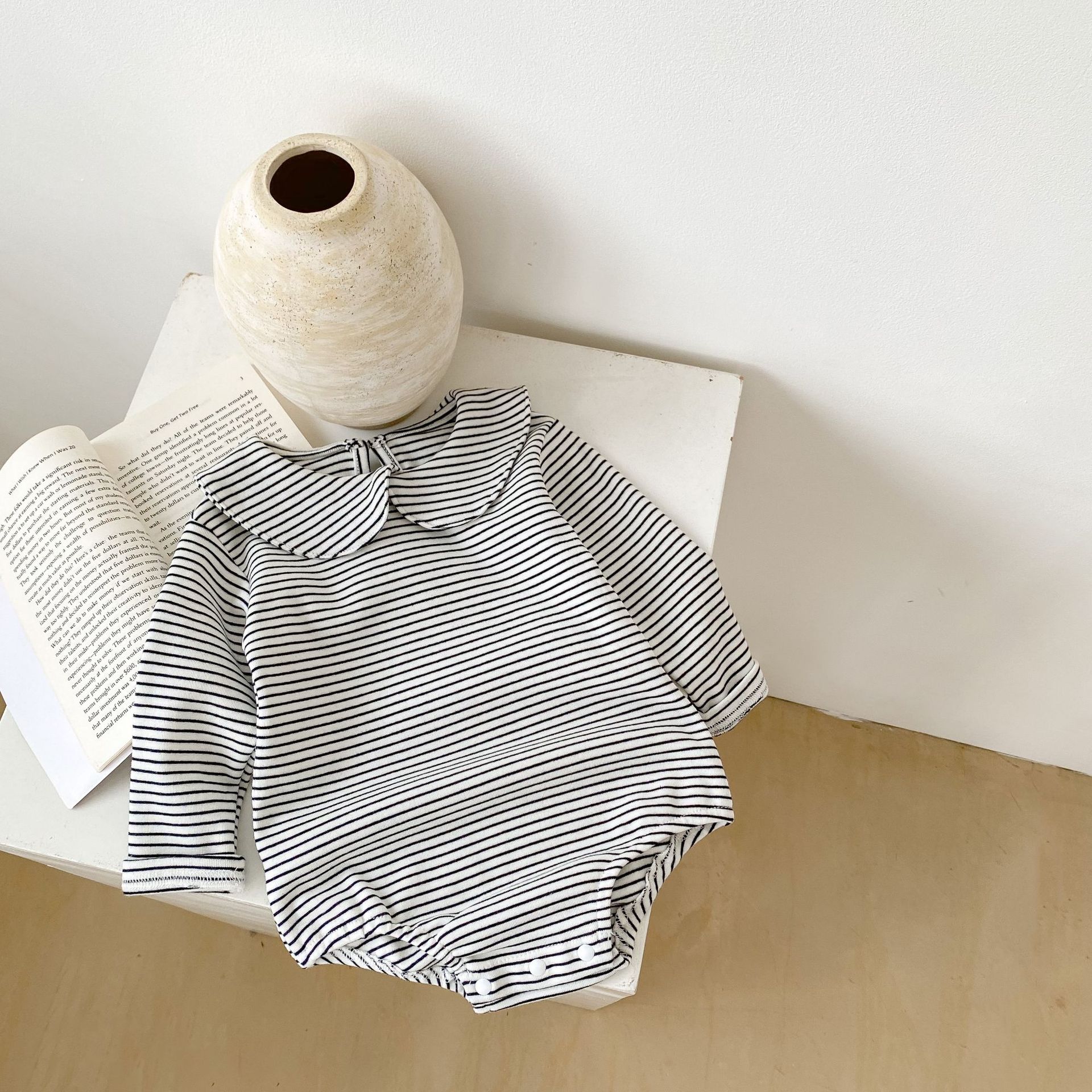 2024 autumn style girl baby doll collar long sleeved triangle hoodie jumpsuit with multiple colors to choose from_voghion.com