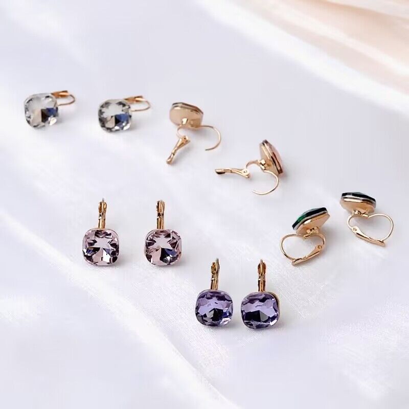 Fashion Square Alloy Inlay Rhinestones Women's Earrings 1 Pair display picture 2