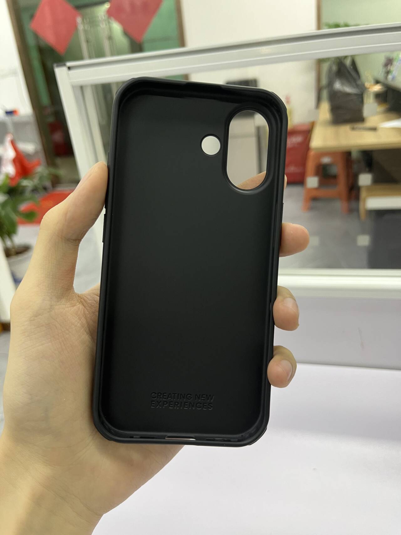 Ốp lưng Nillkin Shield Pro cho iPhone 17 Pro Max – siêu mỏng, mờ, chống rơi — Khiên PRO màu đen, Khiên PRO màu xanh, Khiên PRO Xanh, Shield PRO màu đen trong suốt chi tiết 11