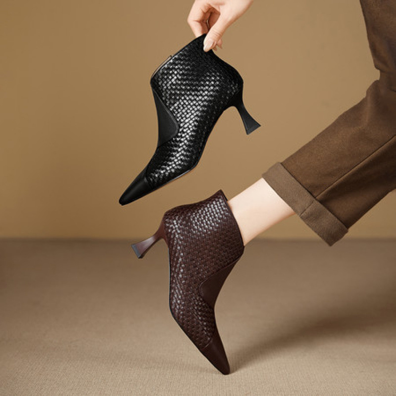 女士时尚百搭2025年新款秋冬尖头高细跟短靴子编织拼接百搭舒适