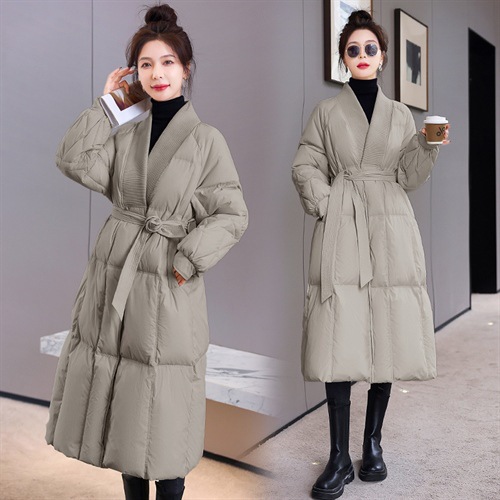 羽绒服女中长款过膝2024年新款冬季宽松V领收腰系腰带显瘦白鸭绒