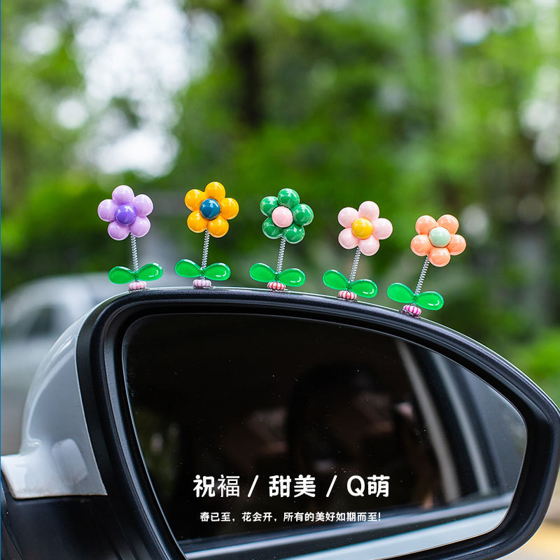 2024 nuevas celebridades de Internet sacudiendo la cabeza, flores de arco iris, lindos adornos de automóviles, consola central de coche, joyas de girasol, swing