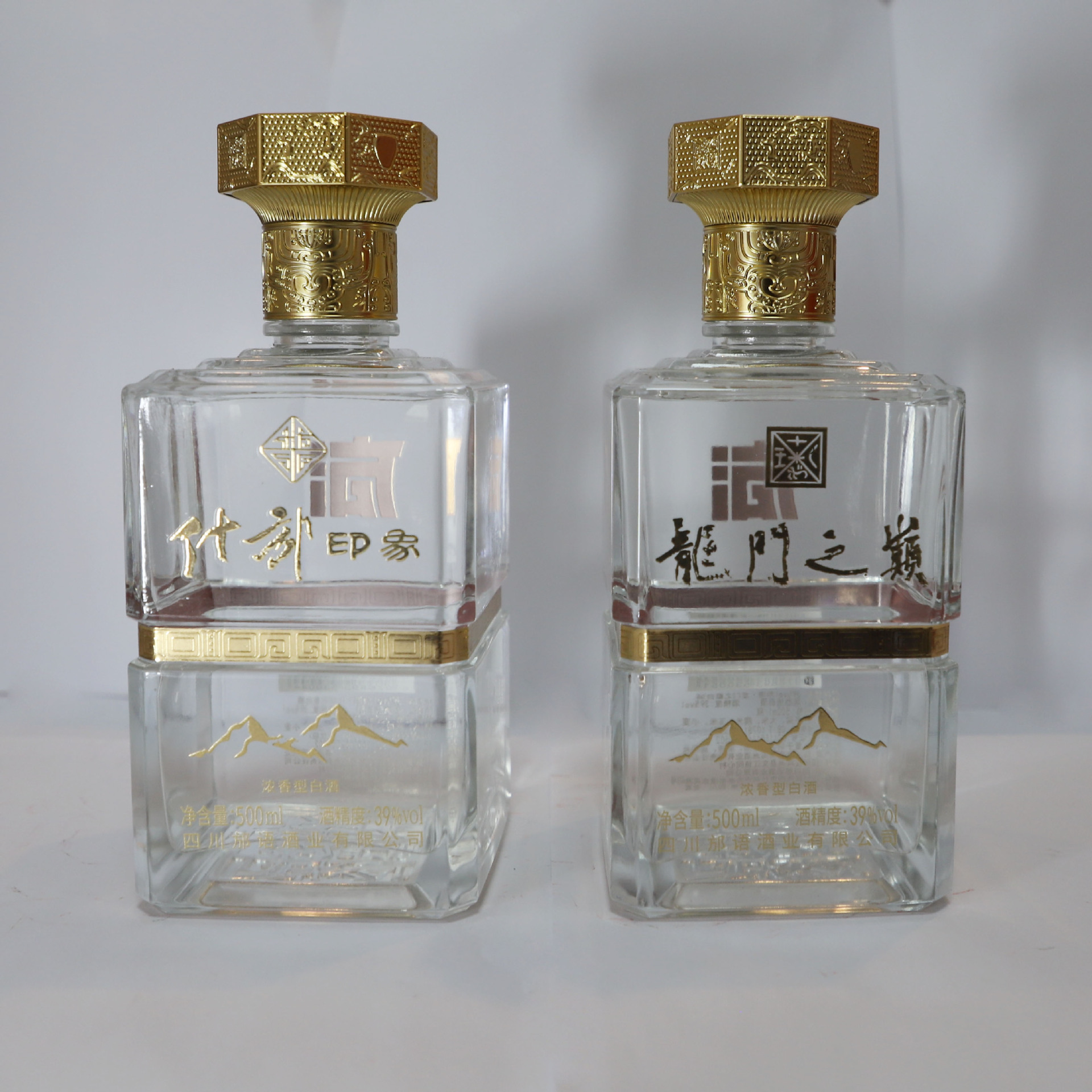 39°龙门之巅白酒甄选优粮精酿醇厚绵柔爽口浓香幽郁绕梁高端礼赠