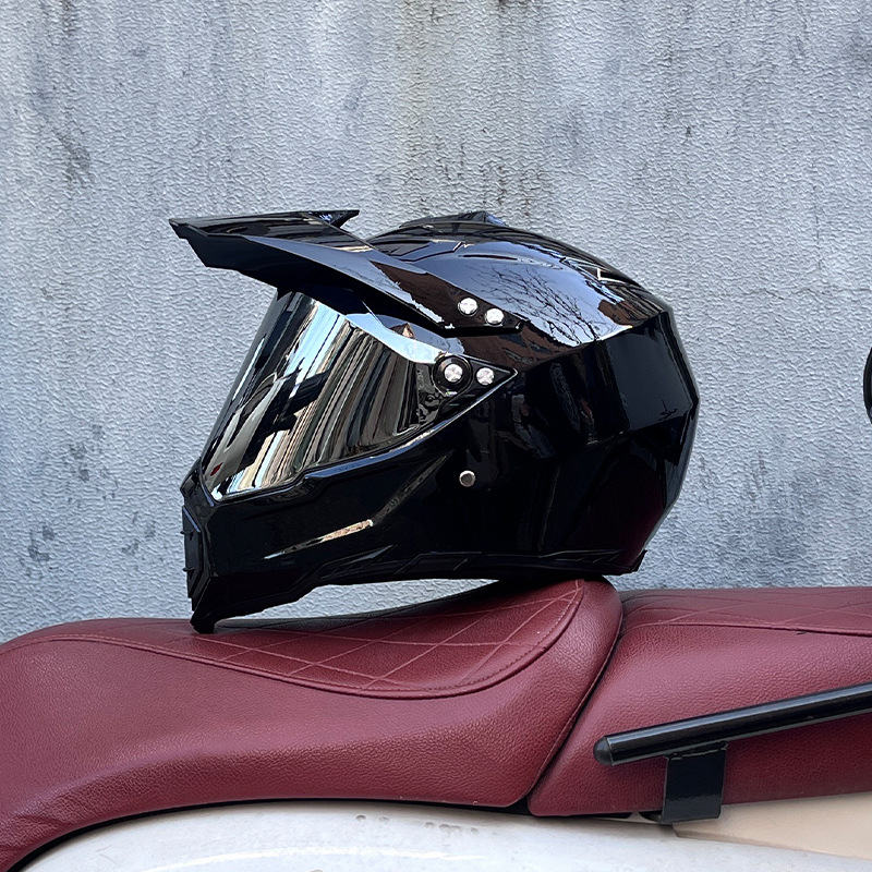 Casco de campo traviesa Casco de carreras de motos Casco de carretera Casco de doble propósito para hombres y mujeres Casco de tracción de cuatro estaciones Casco completo Orz