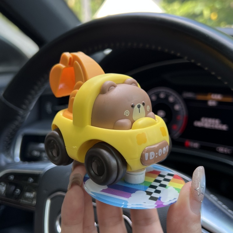 エンジニアリング車両の車の装飾品、車内のクリエイティブな車の漫画のセンターコンソール、車内の減圧と癒しの製品、車のドリフト|undefined