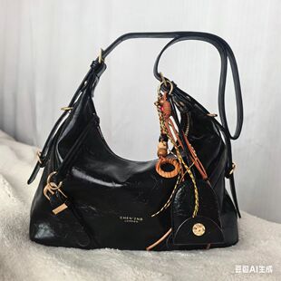 �����������ذ���Ů�����ϞƤ�͹�ͨ�چμ�б���