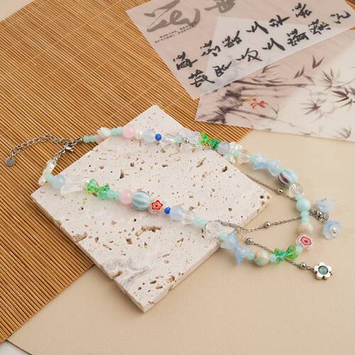 Blue flower beaded necklace for women summer dopamine fairy sweet girl niche design clavicle chain necklace