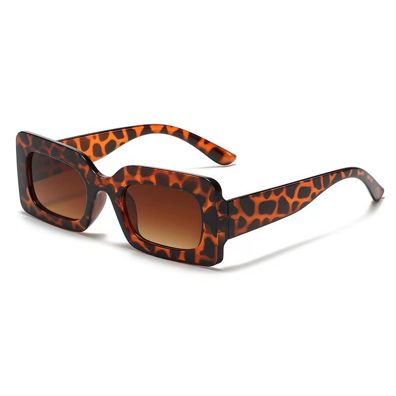Leopard Gravity Tea Film