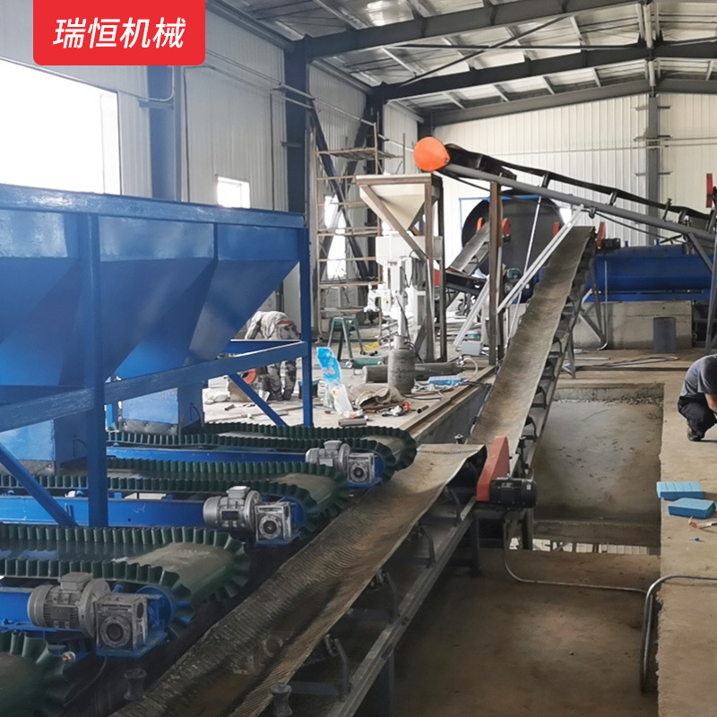 猪粪加工有机肥设备 禽畜粪便发酵翻堆机 猪粪有机肥生产线