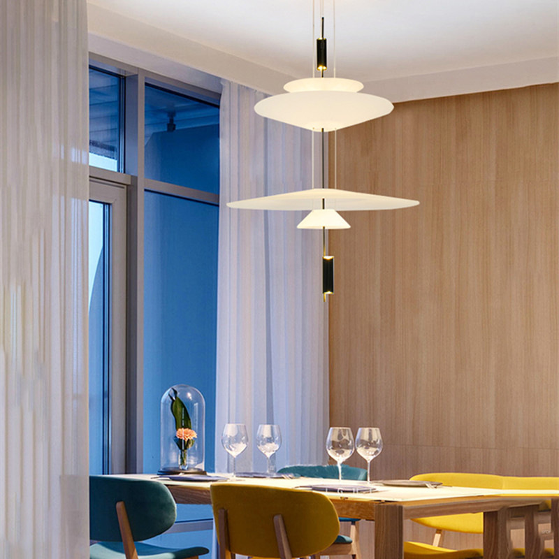 意大利设计师灯饰北欧创意简约餐厅客厅卧室轻奢装饰丹麦飞碟吊灯