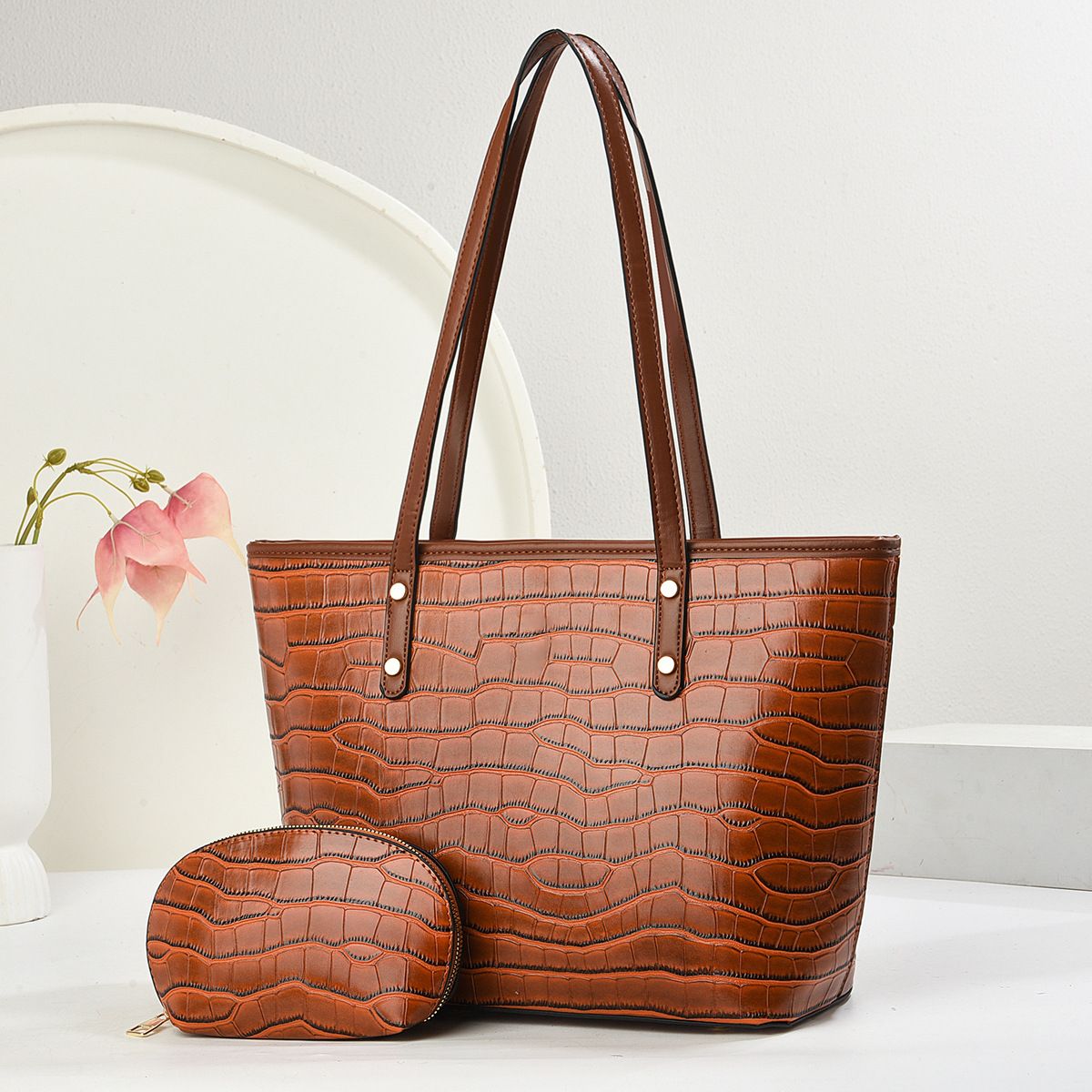 Bolsa retro de gran capacidad de verano 2025, nueva bolsa de hombro simple, bolsa de transporte de moda, bolsa de mochila.