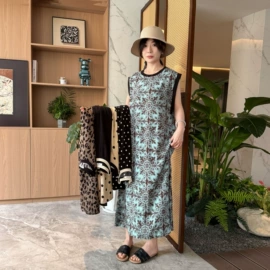 连衣裙;女式T恤;女士家居服