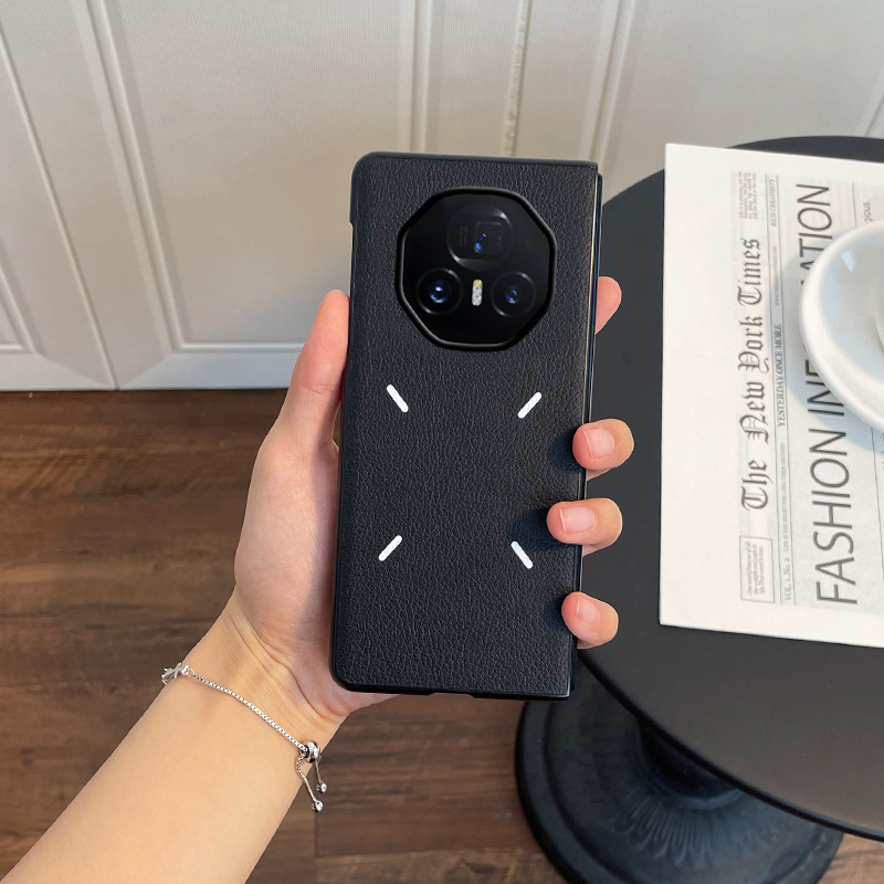 Suitable for Honor Magic V5 Phone Case, Plain Leather V6 Hand Strap, Black and White Minimalist Lines, High Aesthetic Value, Ins-Style Light Luxury Suitable for Honor Magic V5 Phone Case, Plain Leather V6 Hand Strap, Black and White Minimalist Lines, High Aesthetic Value, Ins-Style Light Luxury