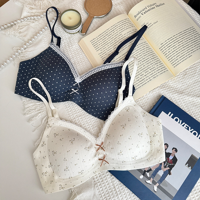 Cloud Cream Soufflé Gentle Jacquard Underwear No Wires Small Breast Gathering Secondary Breast Breathable Bra 8107