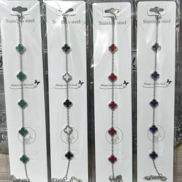 High-End Mini 9mm Lucky Four-Leaf Clover Bracelet with Double-Sided Shell, Washable and Wearable Stainless Steel Jewelry Wholesale