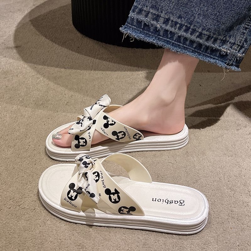 Women's Summer Slippers for Outdoor Wear, Trendy on Instagram, Cute Cartoon Style for Home Use, Fashionable Non-Slip Bath Slippers for Beach and Seaside Women's Summer Slippers for Outdoor Wear, Trendy on Instagram, Cute Cartoon Style for Home Use, Fashionable Non-Slip Bath Slippers for Beach and Seaside