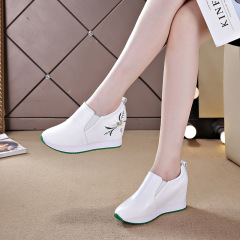 2024 Spring and Summer In-Heeled Genuine Leather New Embroidered Slip-On Breathable Low-Top Single Shoes for Women with Sloping Eyes
