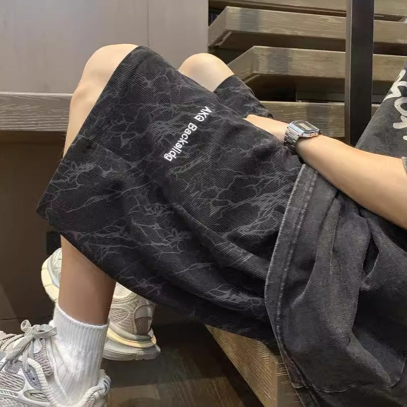 Pantalones cortos bordados rosas para niños verano nuevo estilo ropa exterior marca de moda americana pantalones casuales deportivos sueltos y transpirables para hombres