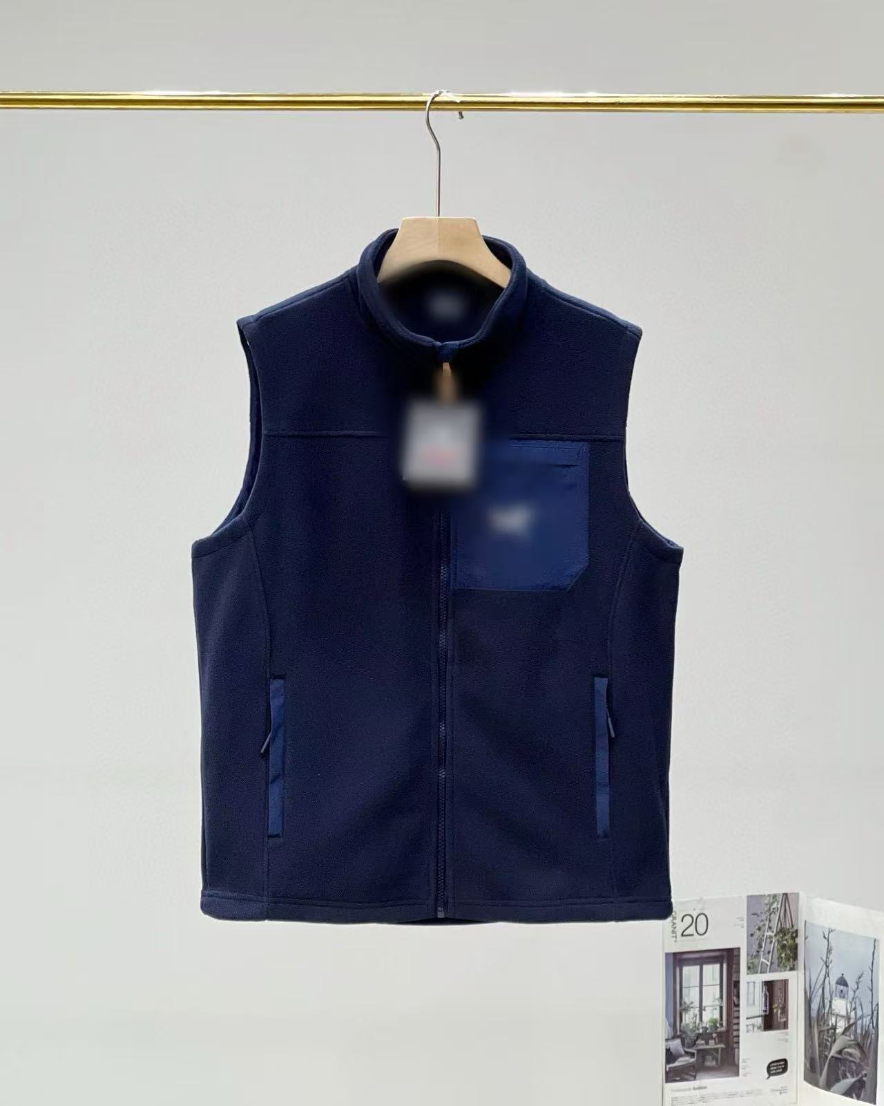 Warm fashionable vest