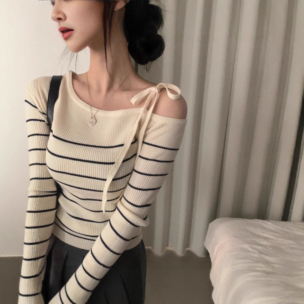 South Korea's Dongdaemun Autumn and Winter New Style Casual Slant Collar Suspender Off-Shoulder Stripesd Color Matching Versatile Knitwear