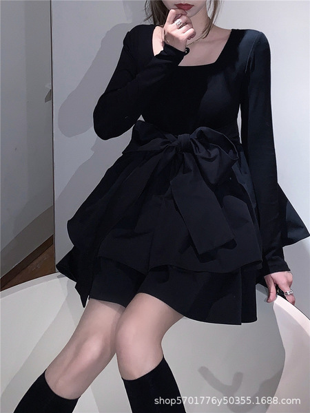 Belt with bow