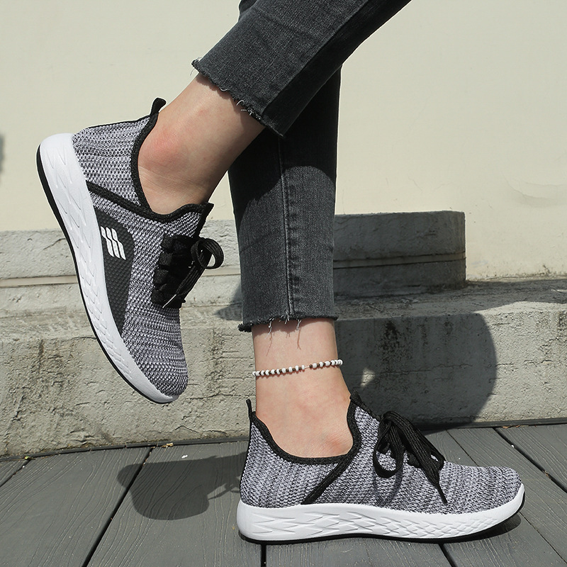 Soft-Soled Non-Slip Fly-Knit Women's Shoes, Breathable and Comfortable Sports Shoes, Student Running Casual Shoes, Bulk Purchase Preferred