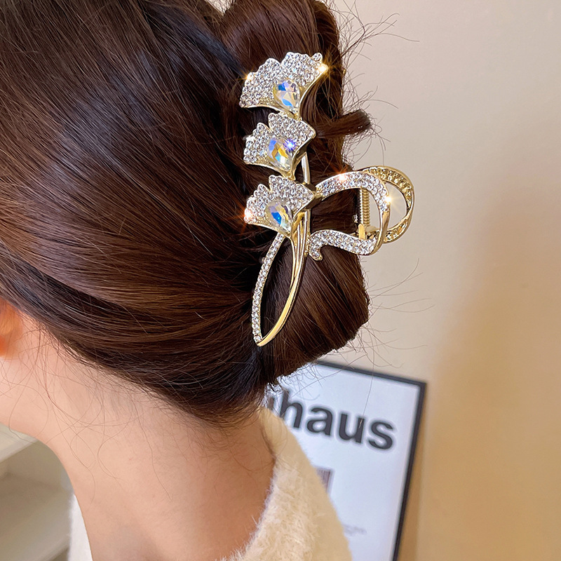 Geometric hairgrip