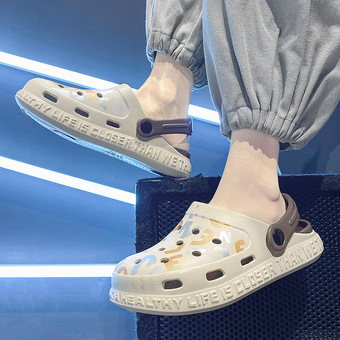 夏季儿童洞洞鞋男童外穿防滑软底居家拖鞋中大童沙滩室内拖鞋孩子