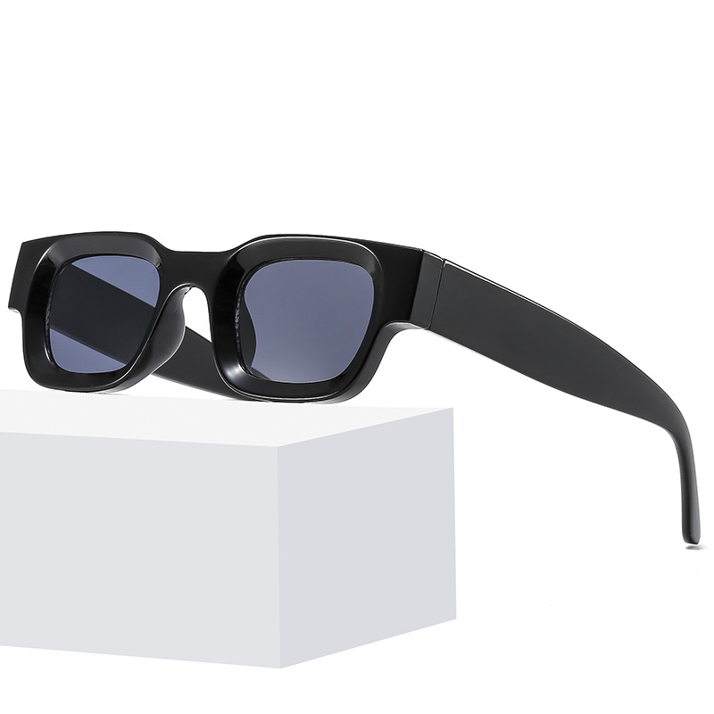 New small frame super cool sunglasses fu...