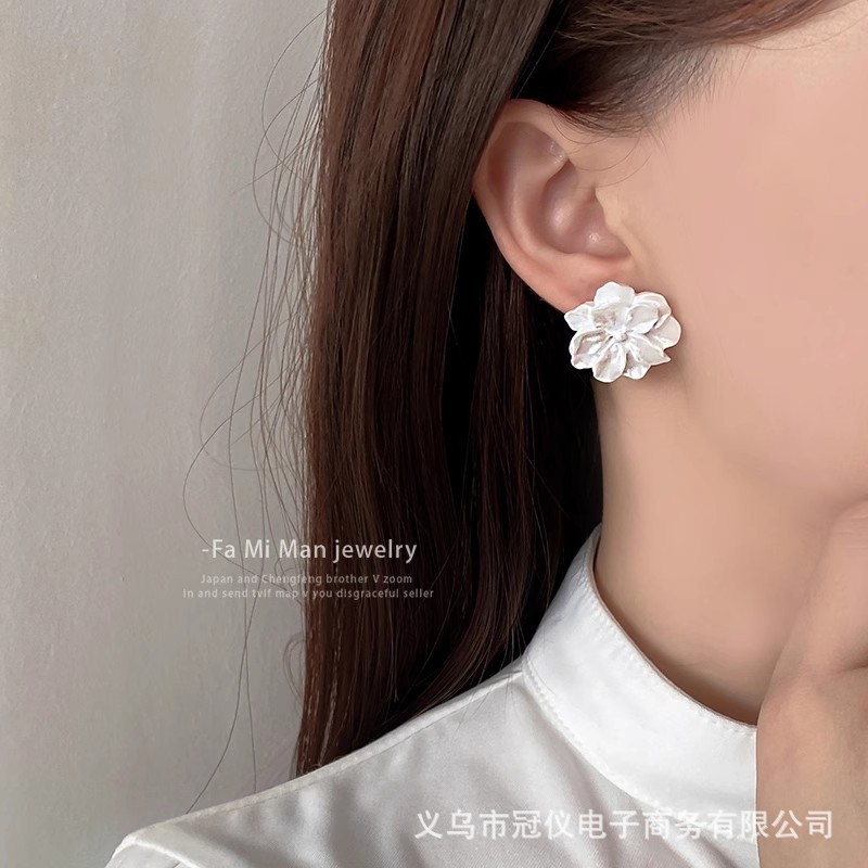 Pinzas para las orejas de perlas retro, sin orejas perforadas, pendientes simples de nicho, pendientes de pinzas para las orejas, pendientes, de lujo ligero, de alta calidad, bobinas para mosquitos, pendientes