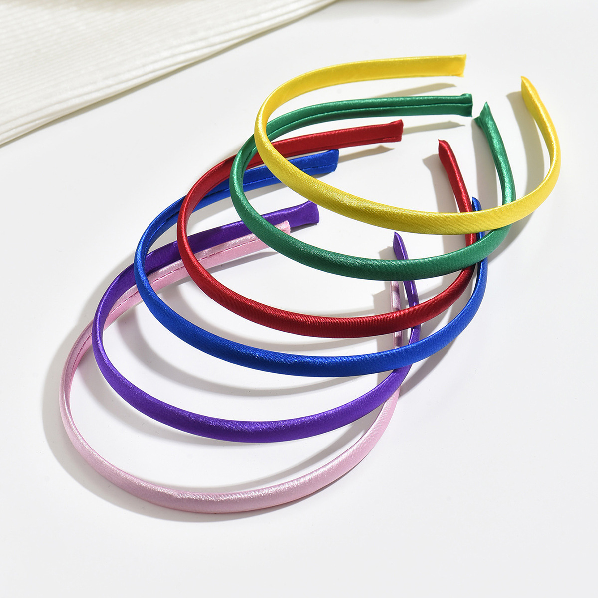 1 cm cubierta de tela banda de cabello accesorios para el cabello hechos a mano DIY material banda de cabello de plástico en forma de U joyas para niños