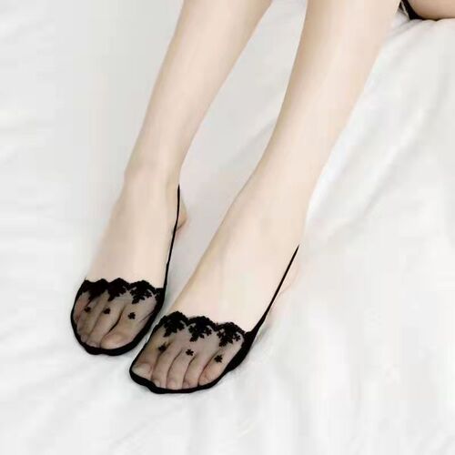 Japanese and Korean suspender lace invisible socks high heels socks summer ultra-thin half-palm socks fully invisible lace women's boat socks