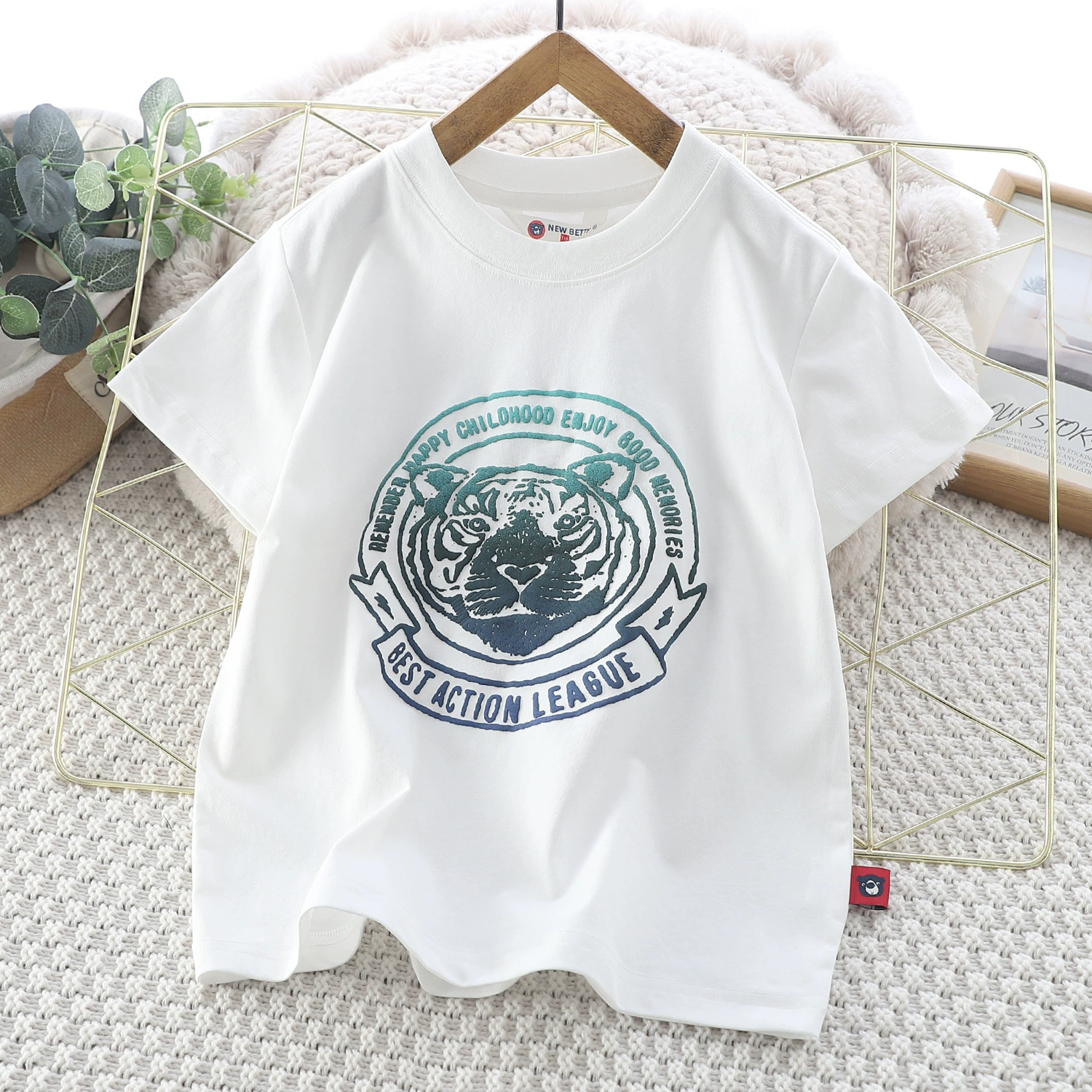 Summer children's cotton body-friendly T-shirt, with short sleeve, for teenagers