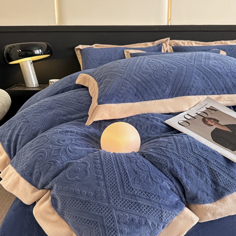 1688厳選連名A類冬5D彫刻牛乳パイル4点セット両面パイルシーツカバーが厚く保温されている