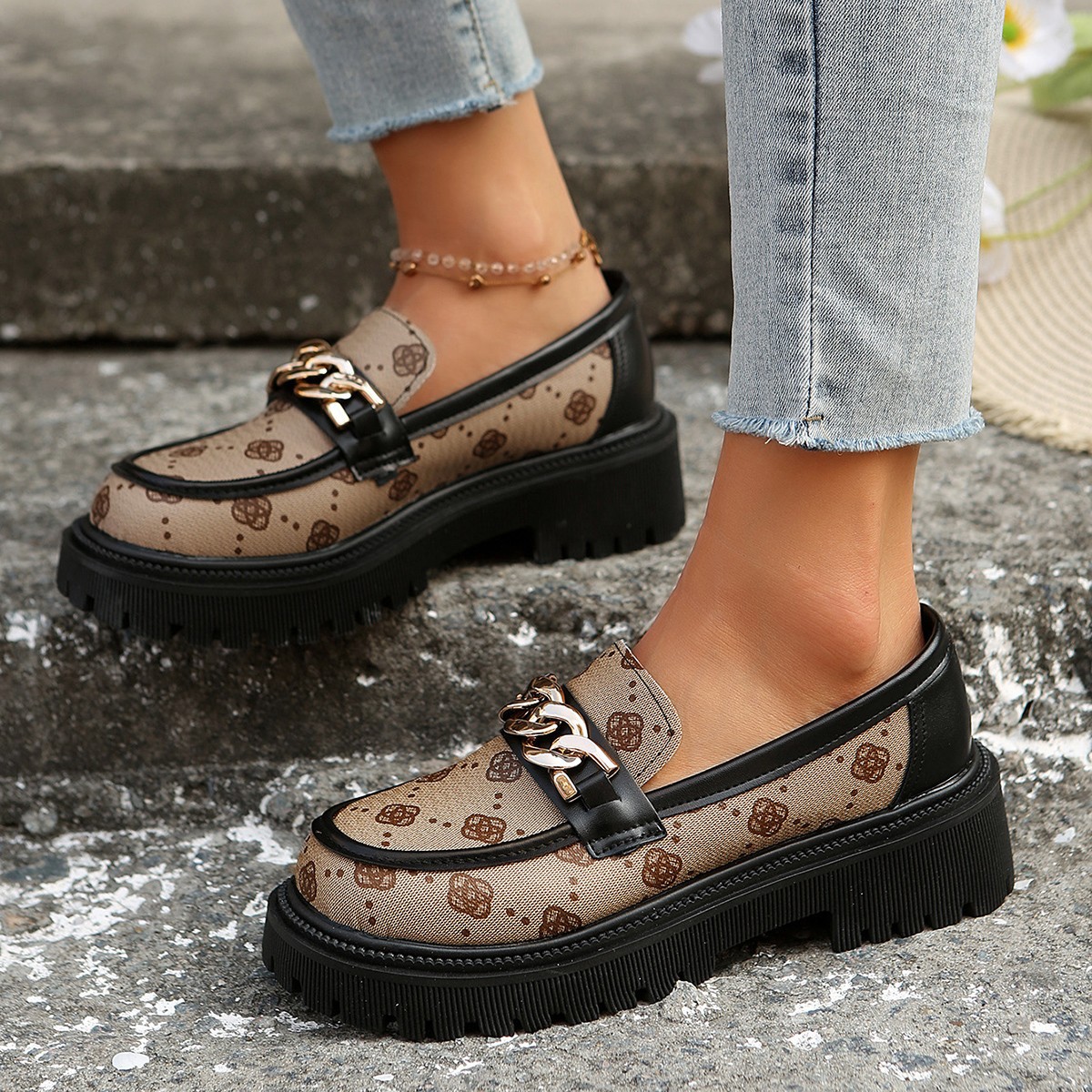 Autumn new large size within the increase in women's shoes with muffin small leather shoes_voghion.com