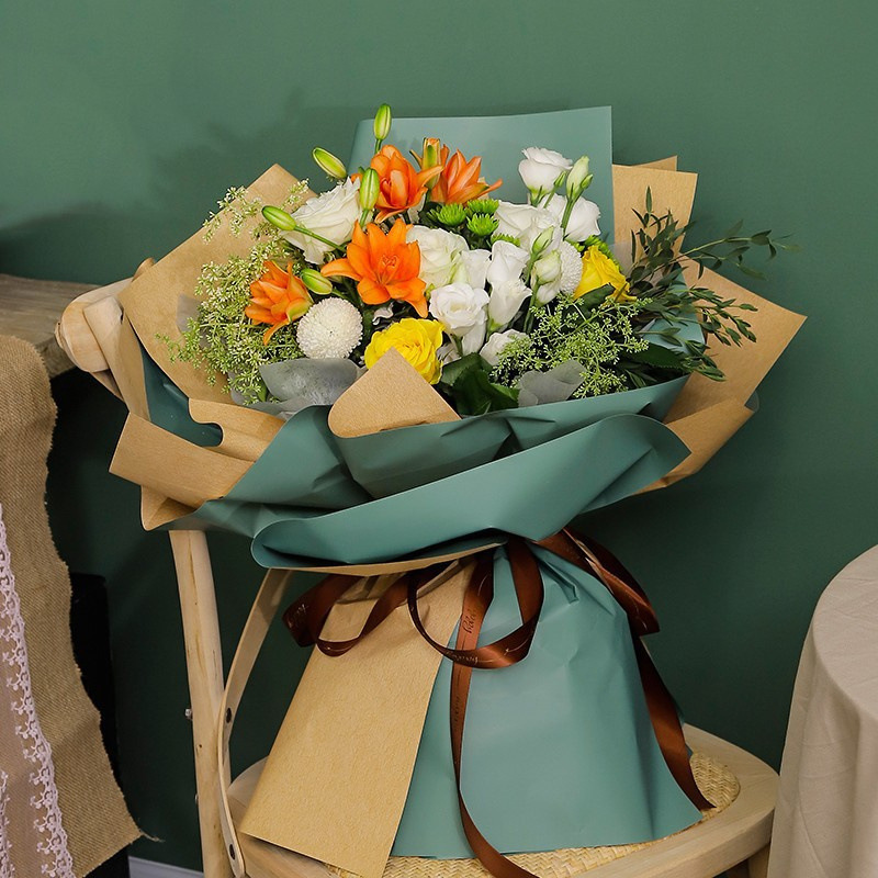 Flower Party Factory Nuevo periódico en inglés Papel de embalaje de flores Sentido de alta calidad Florería impermeable Papel de embalaje de flores Papel de embalaje de ramo