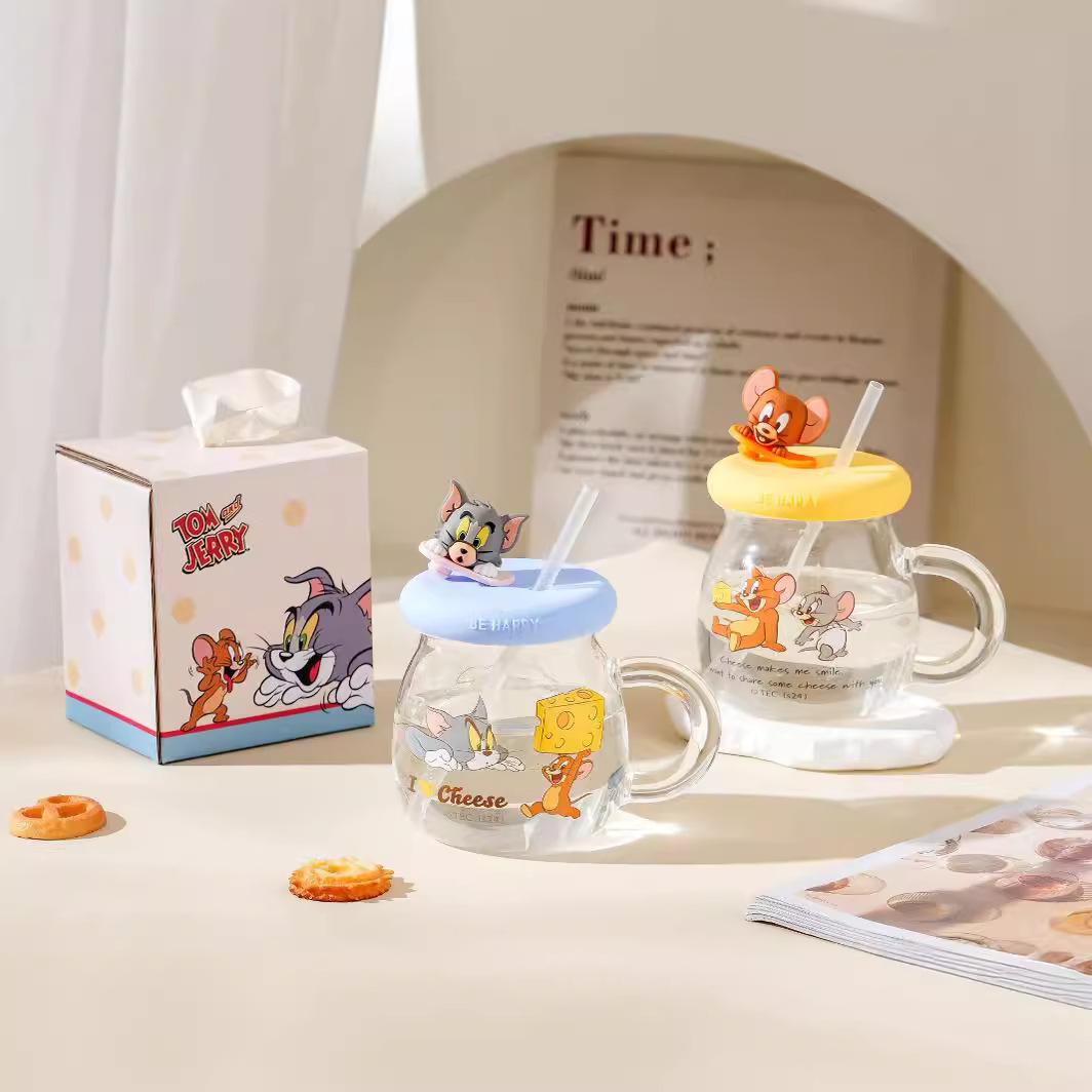 Gatos y ratones autorizados copas de vidrio con patrón de dibujos animados Jerry copas de agua regalos para el hogar con tapa Tom mug