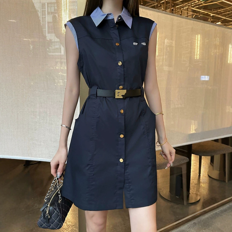 High-Quality Mu Style Color-Blocked Sleeveless Dress with Waist-Cinching Design, Elegant and Slimming Mid-Length Skirt