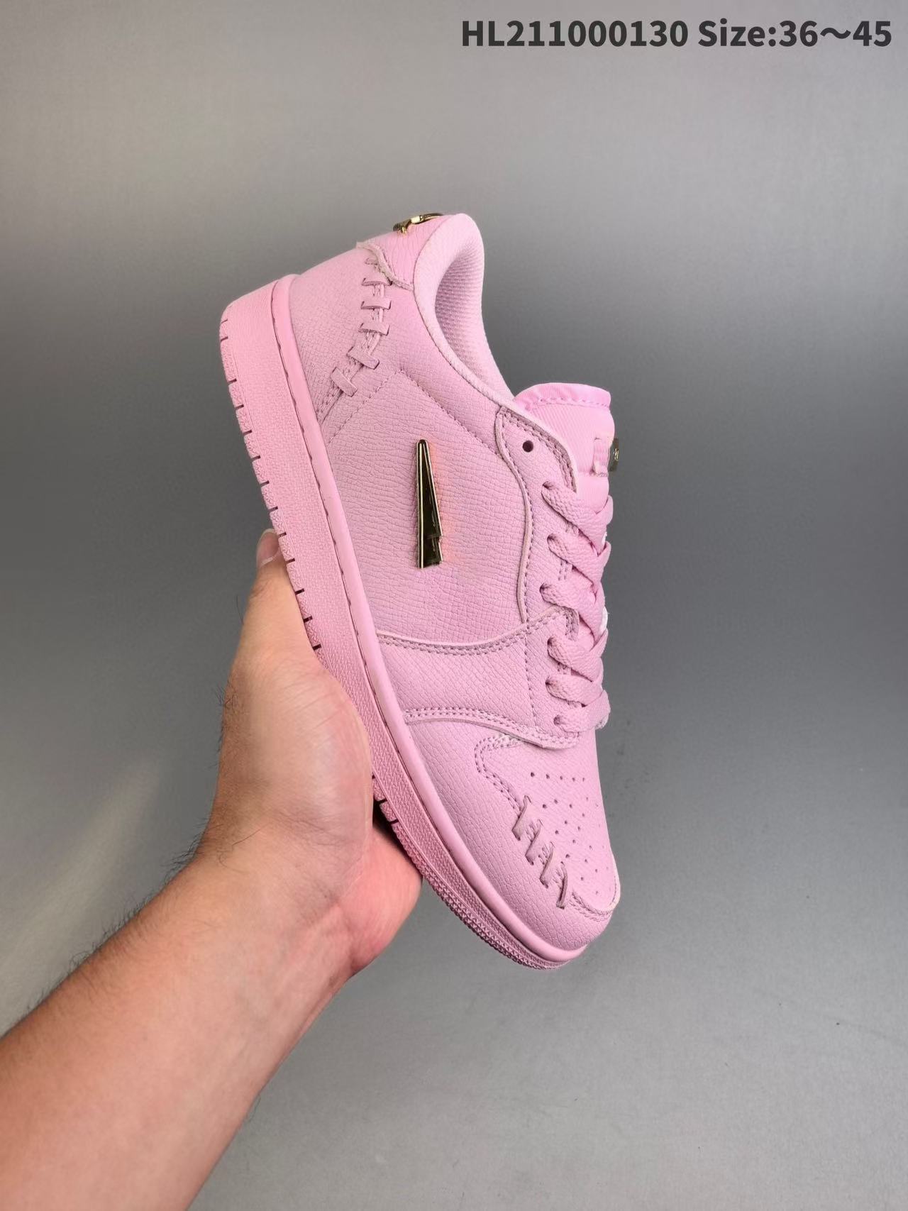 Zapatos Putian aj1 Barb relámpago de corte bajo Black Warrior Fujiwara Hirojo 1 Zapatillas deportivas de baloncesto para hombres y mujeres